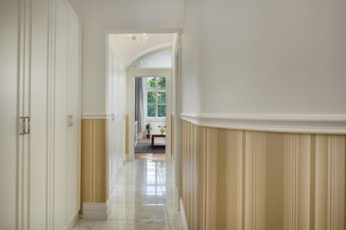 Old Town Square View Apartments - image 6