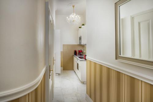 Old Town Square View Apartments - image 12