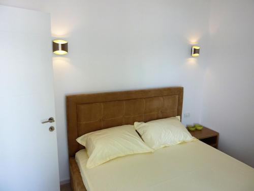 Two-Bedroom Apartment with Balcony image 10