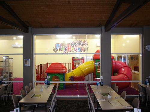 Argosy Motor Inn - 놀이터