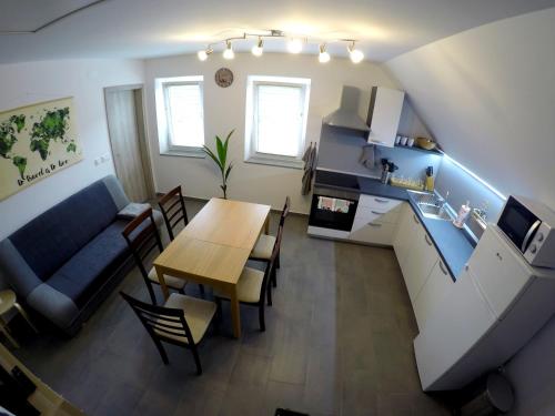 The Jungle Apartments and Rooms (Vila Džungla) 4