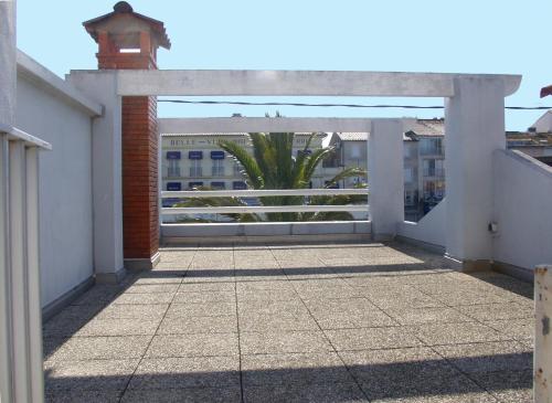 Villa d'architecte vue port à 2 pas de la plage