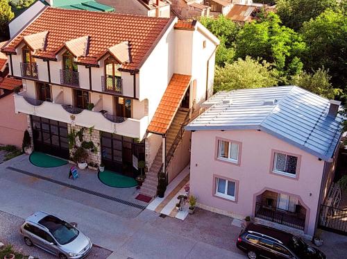 Tampilan eksterior, Apartments Aleksandra Cetinje in Cetinje