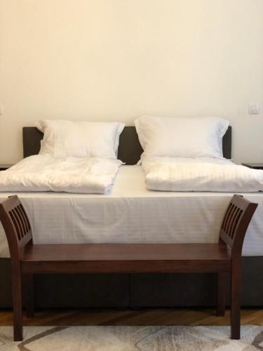 One-Bedroom Apartment image 8