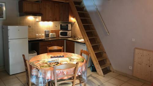 virtuve, Moulin de Record in Ferrières (Midi-Pyrenees)