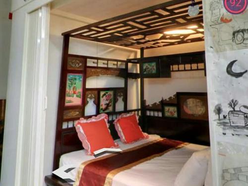 Jiji Art Backpackers Hostel