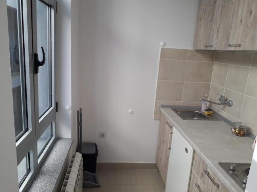 Studio Apartman Ld U Strogom Centru - image 3
