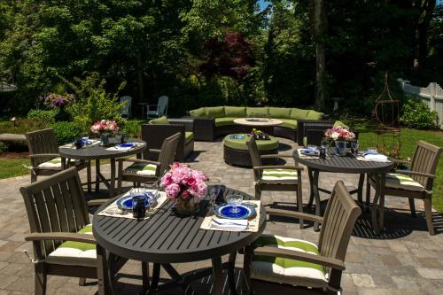 Seadmed, The Blushing Oyster Bed & Breakfast in Yarmouth Port (MA)