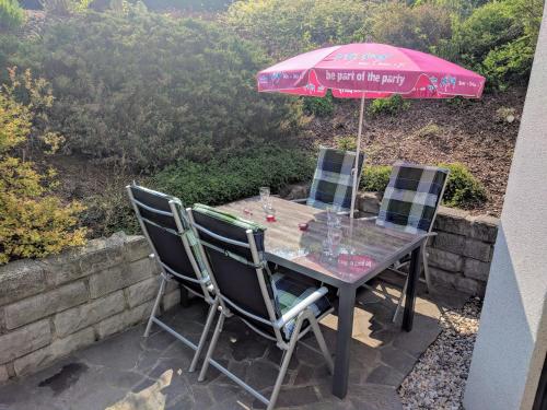 設施, Ferienwohnung mit Terrasse in 格里馬