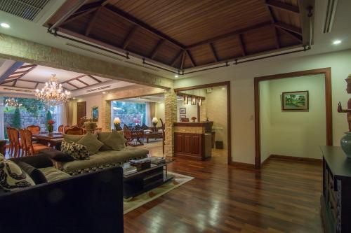 Angkor Palace Suite & Villa