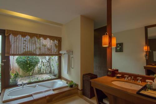 Angkor Palace Suite & Villa