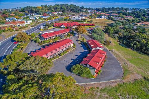 Village Family Motor Inn - Apartment - Launceston