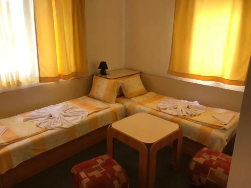 Family Hotel Danailov - image 2