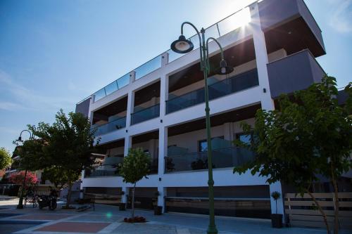  Amalia Rooms Sea View in Nea Vrasna