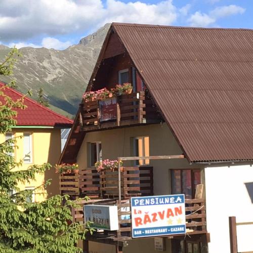 Cabana la Razvan - Accommodation - Petroşani