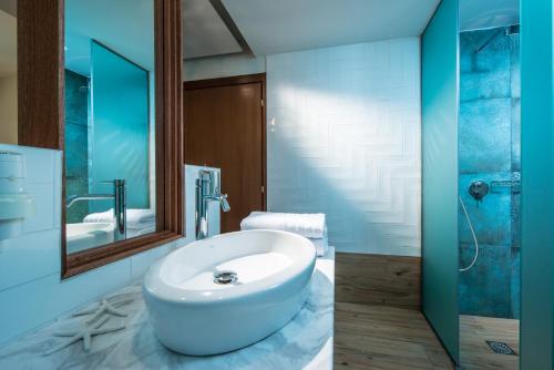 Superior Suite image 5
