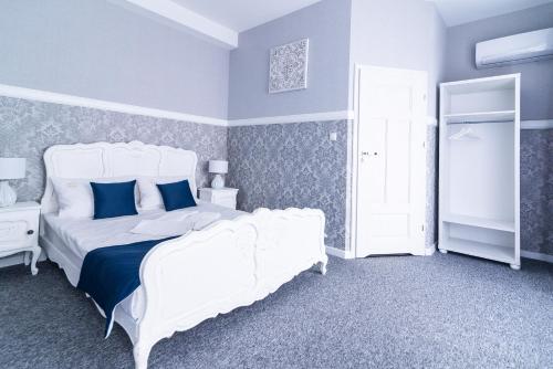 Premium - Bed & Breakfast - image 6