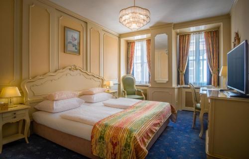 Classic Double Room room in Schlosshotel Römischer Kaiser