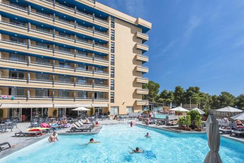 4R Playa Park - image 13