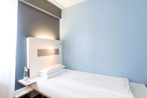 Ku'Damm 101 Hotel - image 10