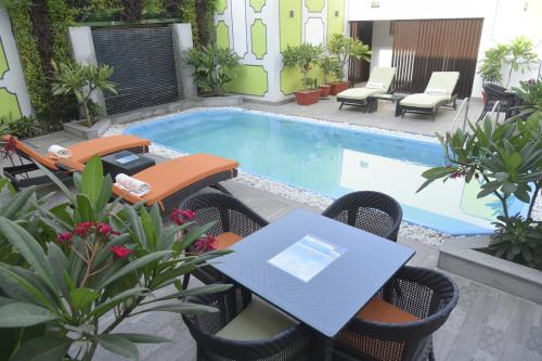 Hotel Gandharva - A Green Hotel,Sindhi Camp,3 star