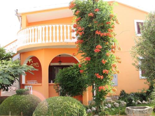  Apartments Miroslava in Biograd na Moru