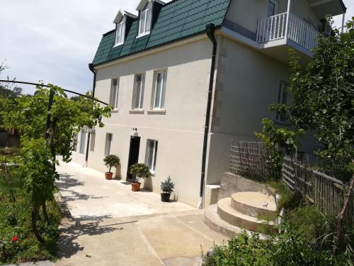 Family Нotel Banuri 5