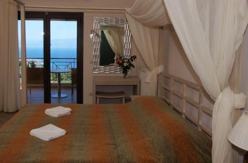 Hotel Theasi in Diakopto