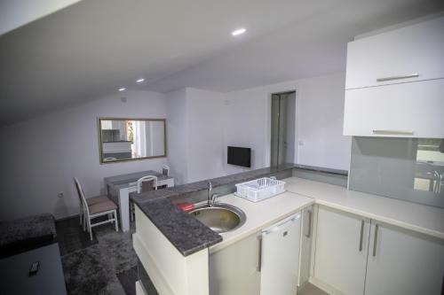 Konyha, View Topia Apartments in Dolno Konjsko