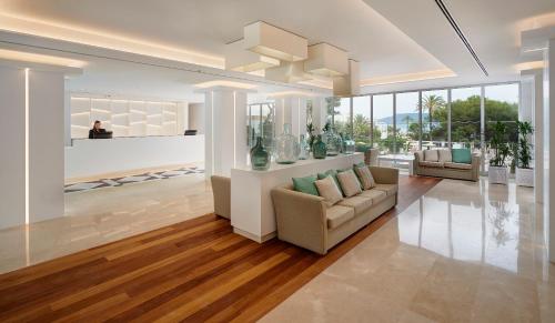 ردهة, Hipotels Bahia Cala Millor - Adults Only in سان لورينثو دي كارديسار