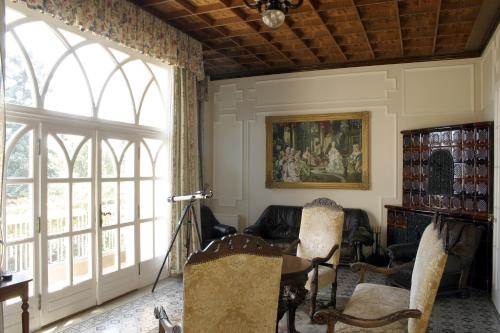 Sir David Balaton Castle Apartmanok in Balatonszepezd