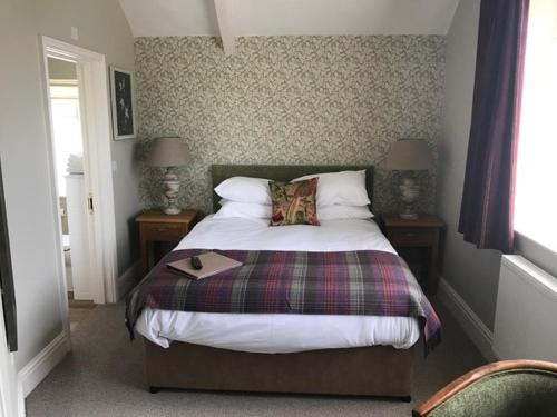 The George Inn - Lacock - Accommodation