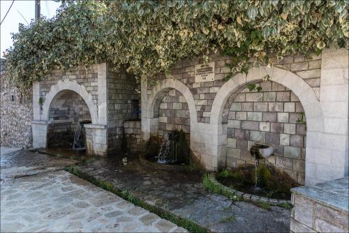 Stone Mansion Anavryti, ΑΜΑ 20569