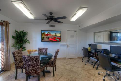 Park Suites at 231 - One Bedroom Apartment Phoenix (AZ)