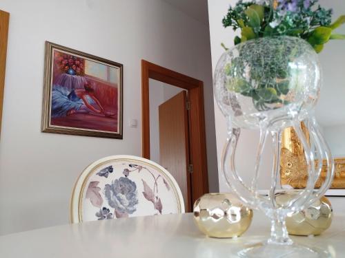 JC10 Apartment 3 bedroom free parking 73sqm - image 3