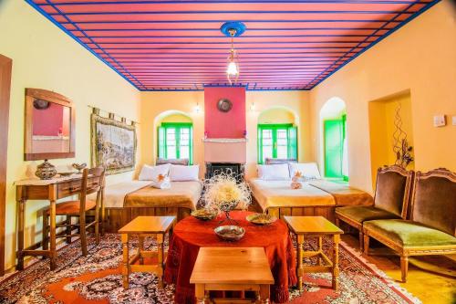 Morfeas Guesthouse - Μολυβδοσκεπαστος