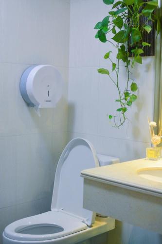 LanSpace Youth Apartment – Guangzhou (Canton), IA