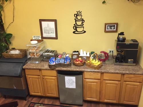 Arbor Inn of Historic Marshall – Marshall, MI