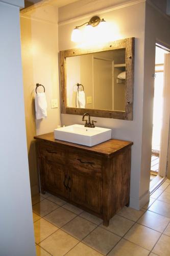 Pendaries Village Lodge - image 7