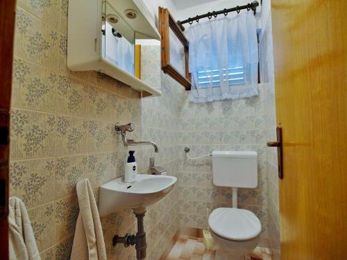 Dada Apartments - image 14