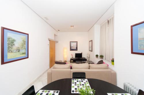 La Casa del Conde de Gelves Apartments - image 2