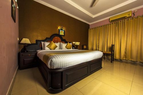 KALLADA REGENCY - Couples 21+ Only  in Irinjalakuda