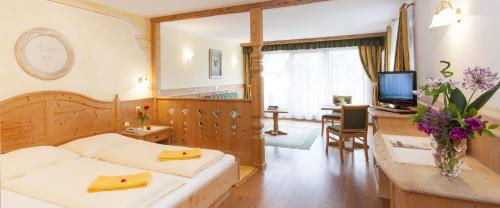 Superior Double Room with Balcony
