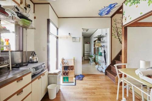 Image result for Tokyo Nishiogi House Manpeirai