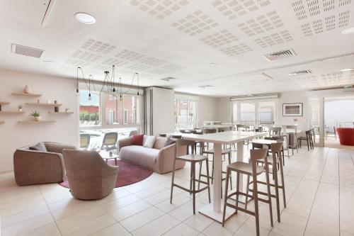 อาหารและเครื่องดื่ม, Residence Odalys Fleur de Sel in แอกเกอ มอร์เตอ