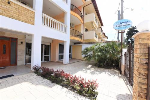  Eleonas Apartments in Nea Moudania