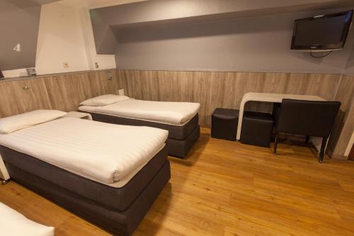 Travel Hotel Amsterdam, Ámsterdam (foto 10)
