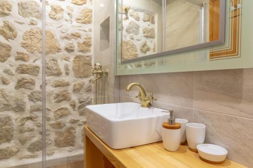 Two-Bedroom House image 10