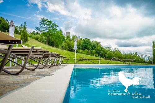 Peldbaseins, Relais Borgo del Gallo in Cavatore
