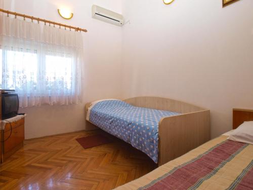 Apartment image 5